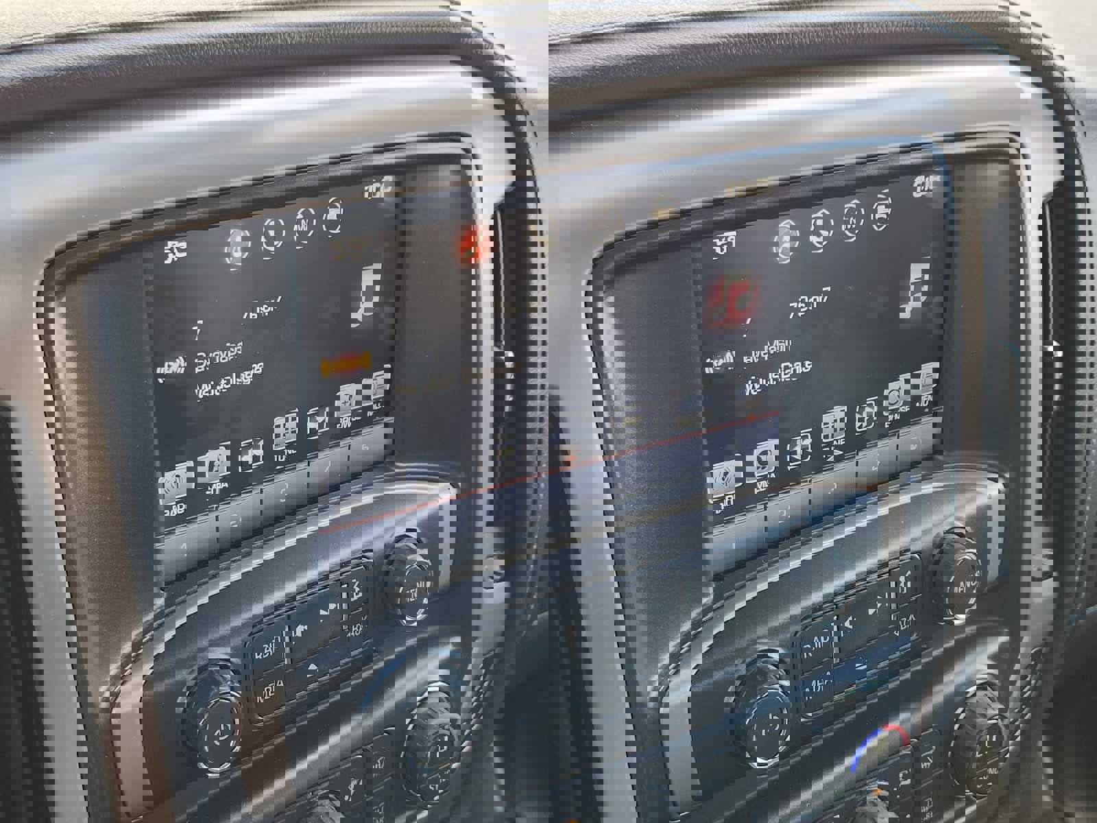 Used 2016 GMC Sierra 2500 Denali w/ Duramax Plus Package image 21