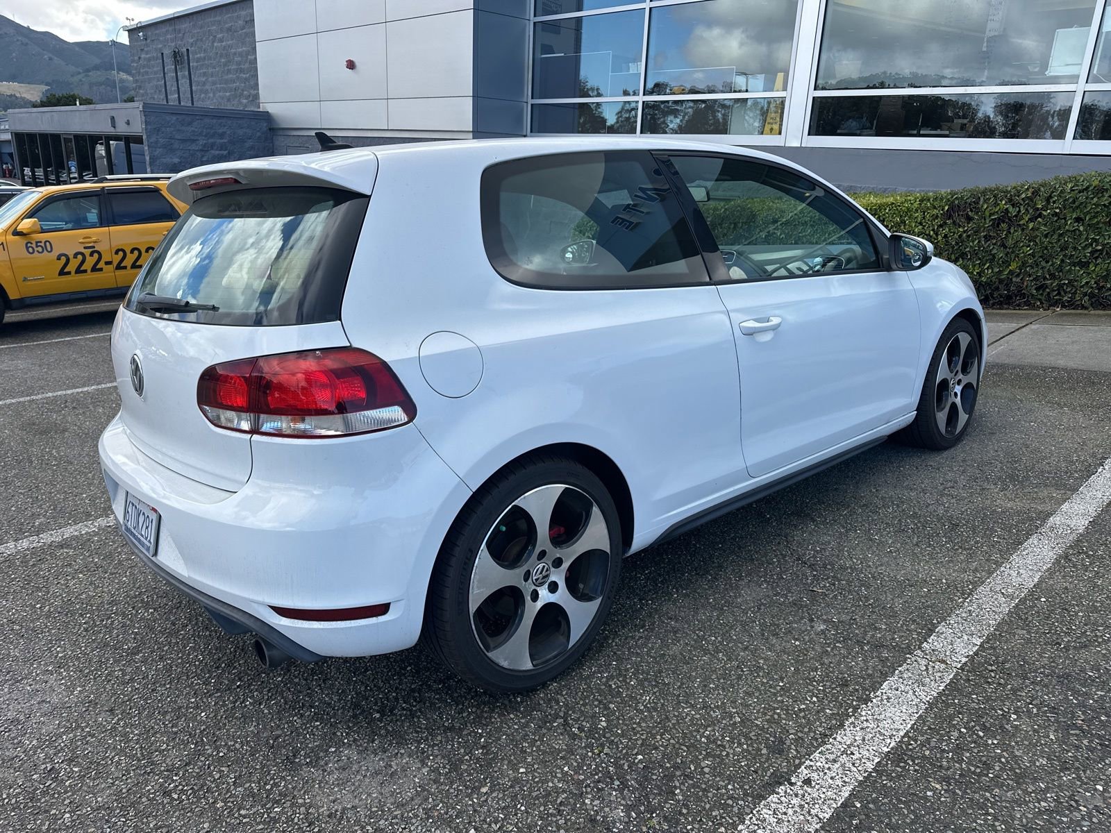 Used 2011 Volkswagen GTI 2-Door FWD image 7