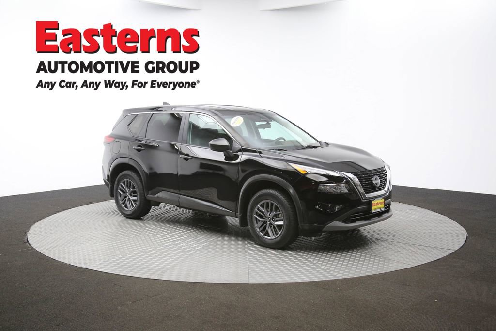 Used 2022 Nissan Rogue S image 45