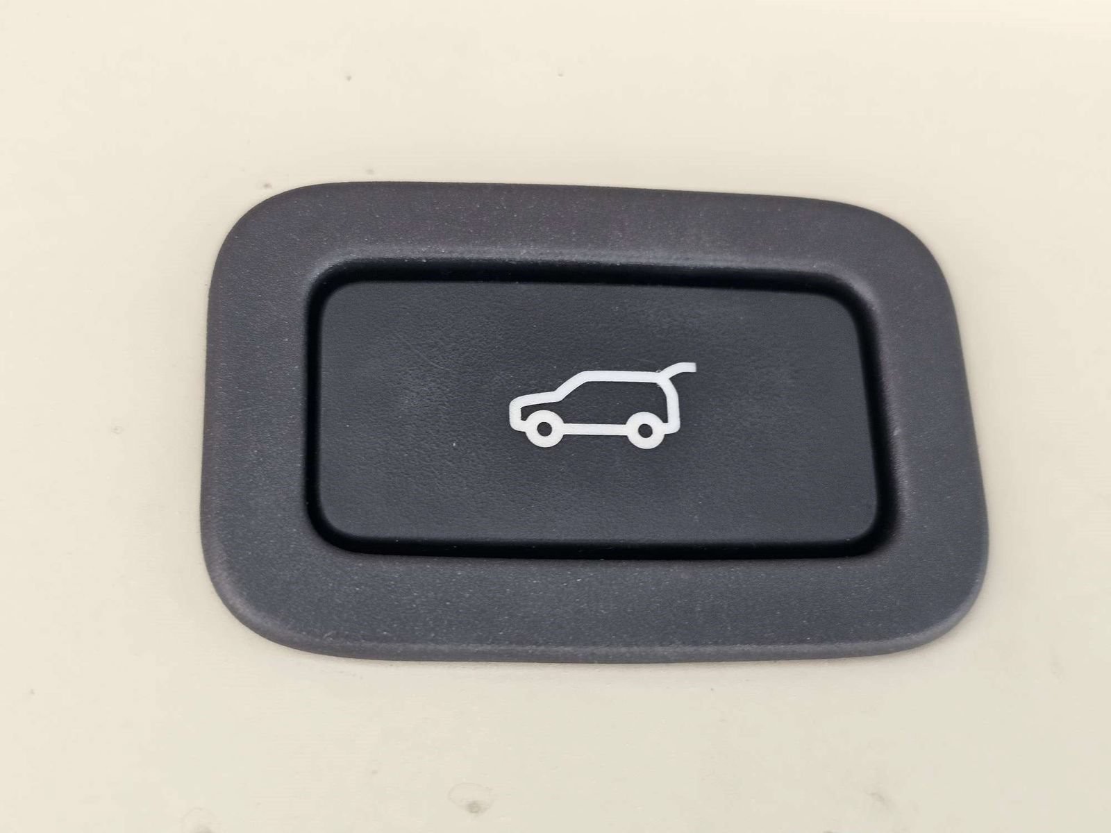 Used 2016 Land Rover Range Rover Supercharged AWD/4WD image 14