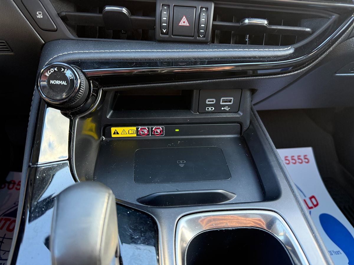 Used 2024 Lexus NX 350h AWD w/ Vision Package image 22