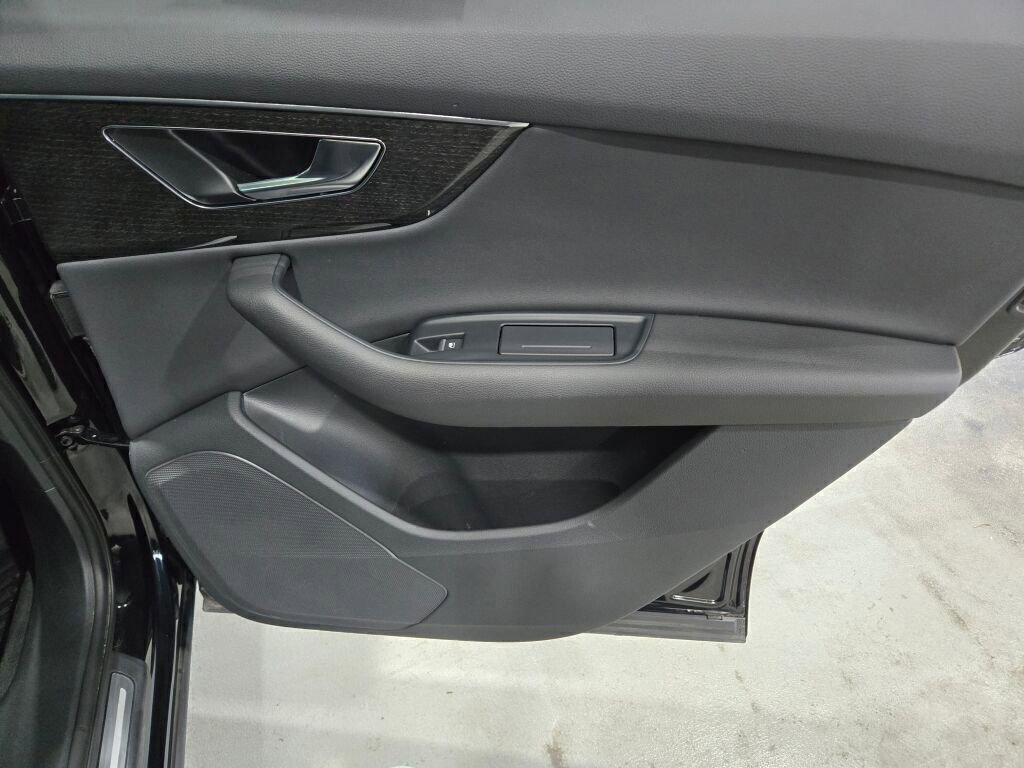 Used 2022 Audi Q7 2.0T Premium image 12