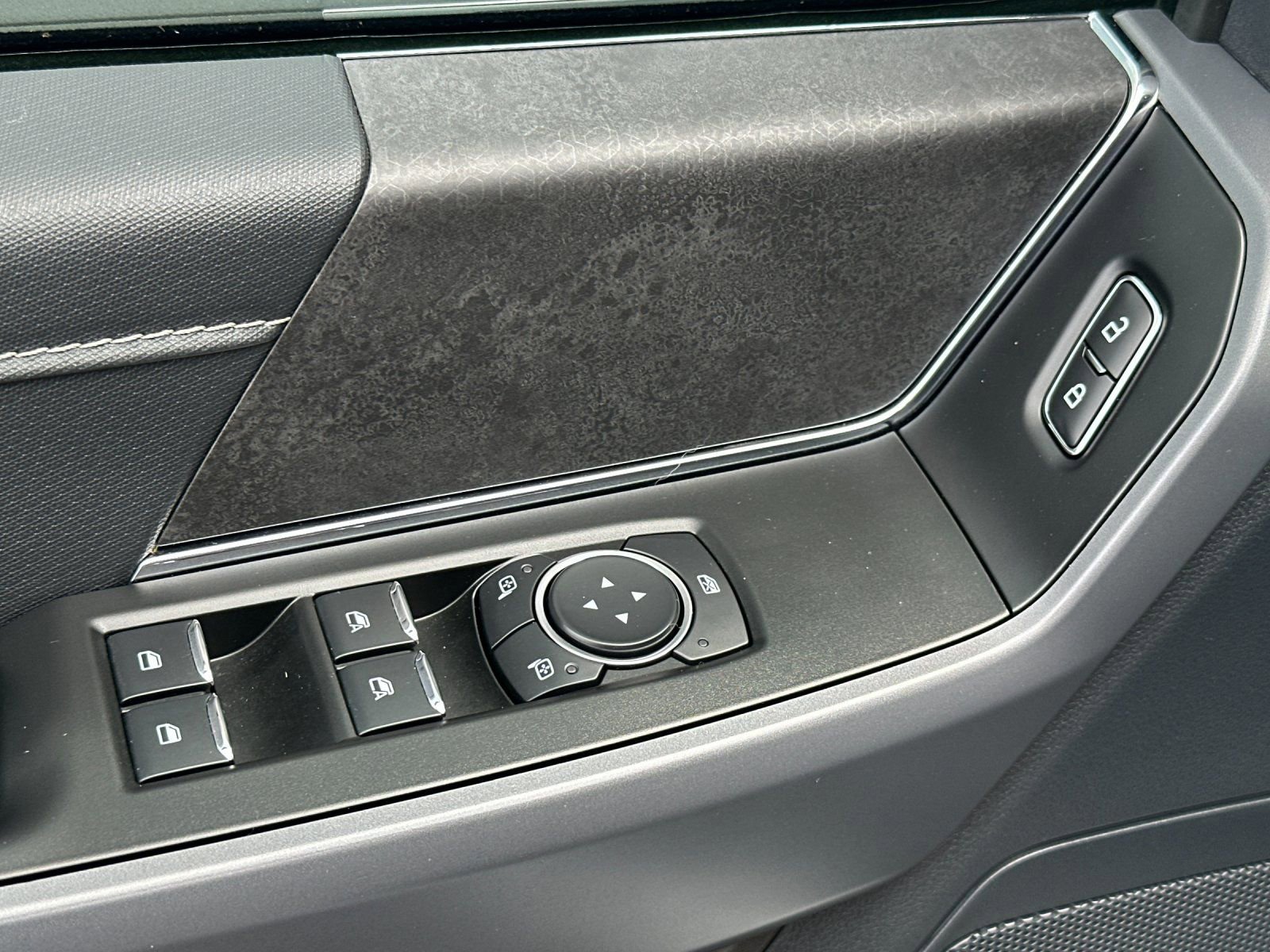 Used 2025 Ford F150 XLT w/ Equipment Group 302A MID image 13