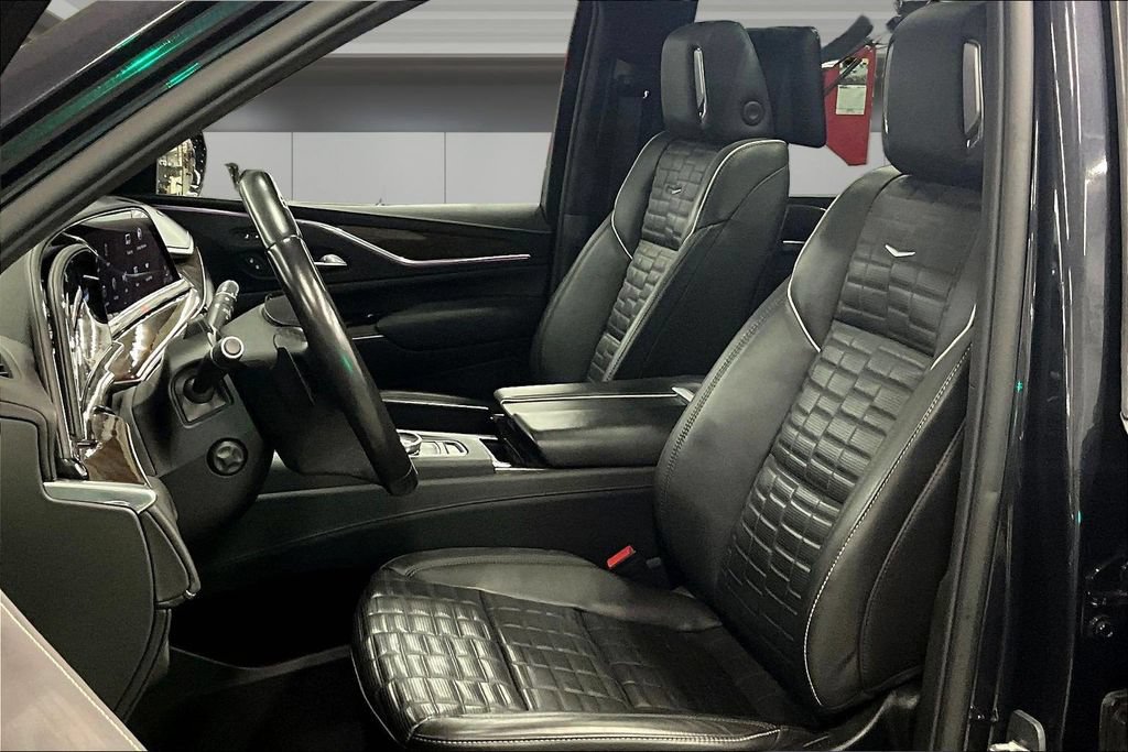 Used 2023 Cadillac Escalade ESV Premium Luxury Platinum w/ LPO, Floor Liner Package AWD/4WD image 21