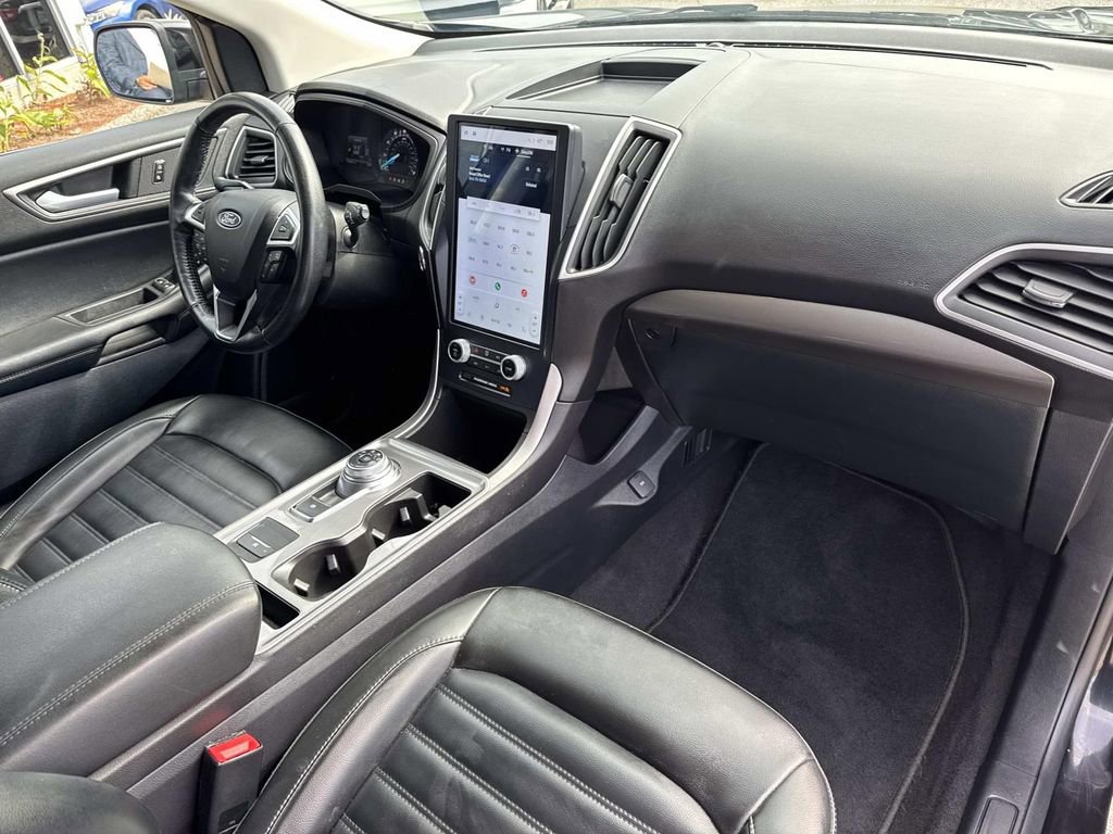 Used 2023 Ford Edge SEL image 13