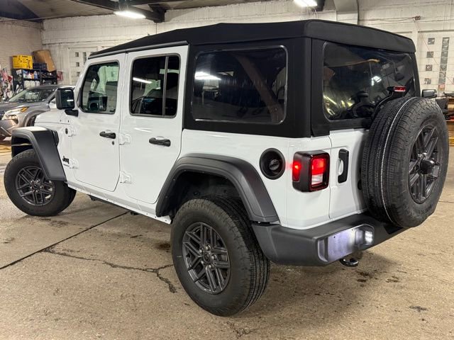 Used 2024 Jeep Wrangler Sport S image 4