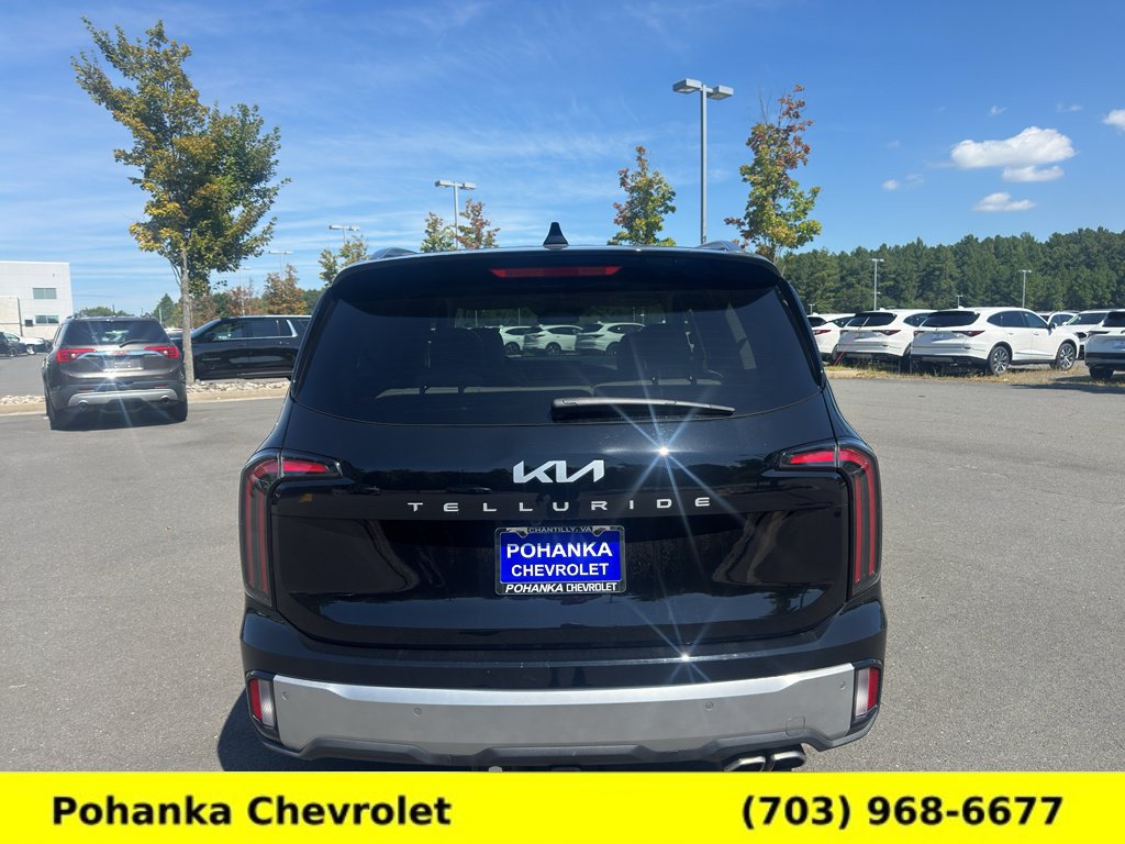 Used 2024 Kia Telluride SX w/ Towing Package FWD image 6