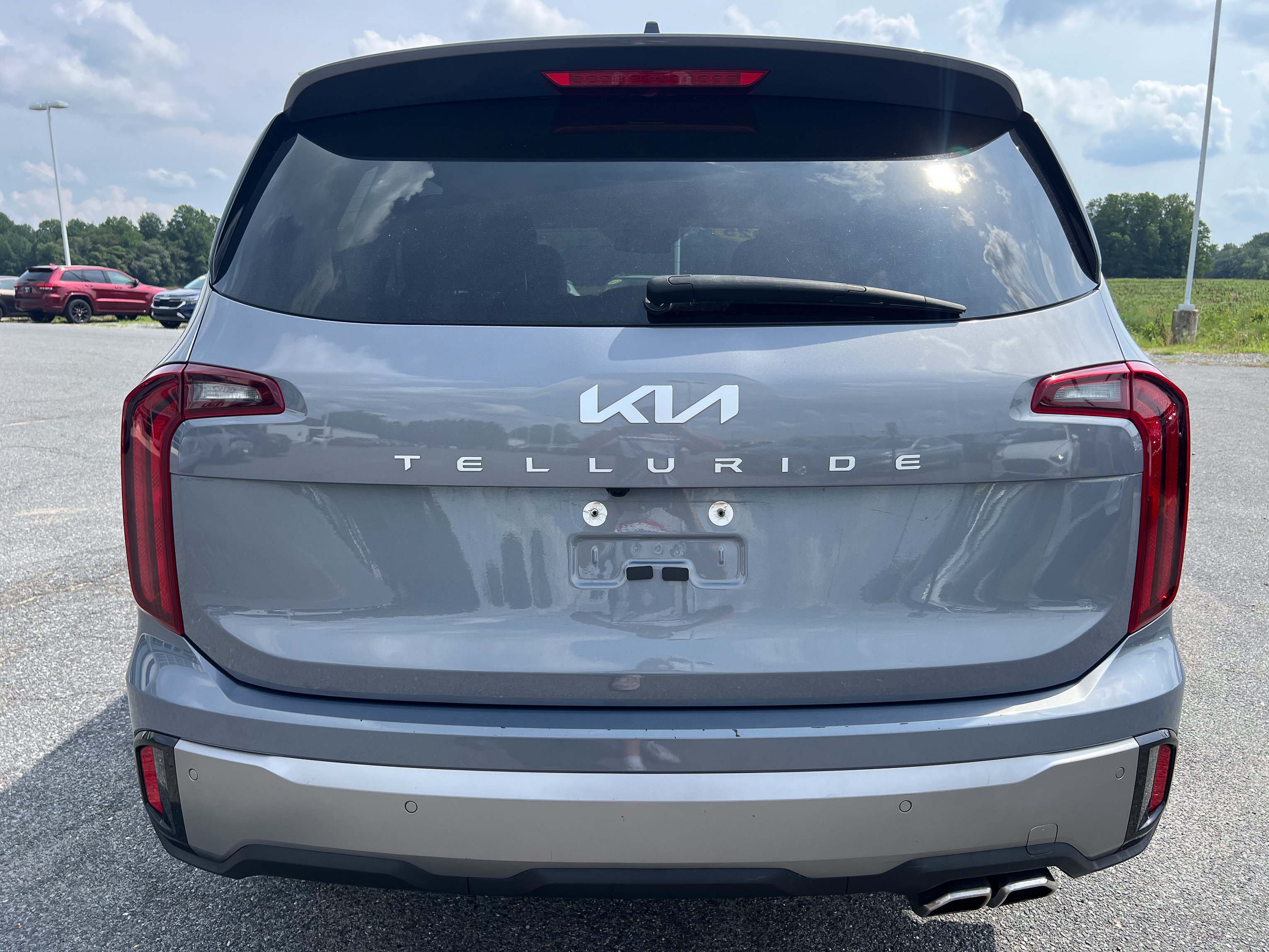Used 2025 Kia Telluride S FWD image 4