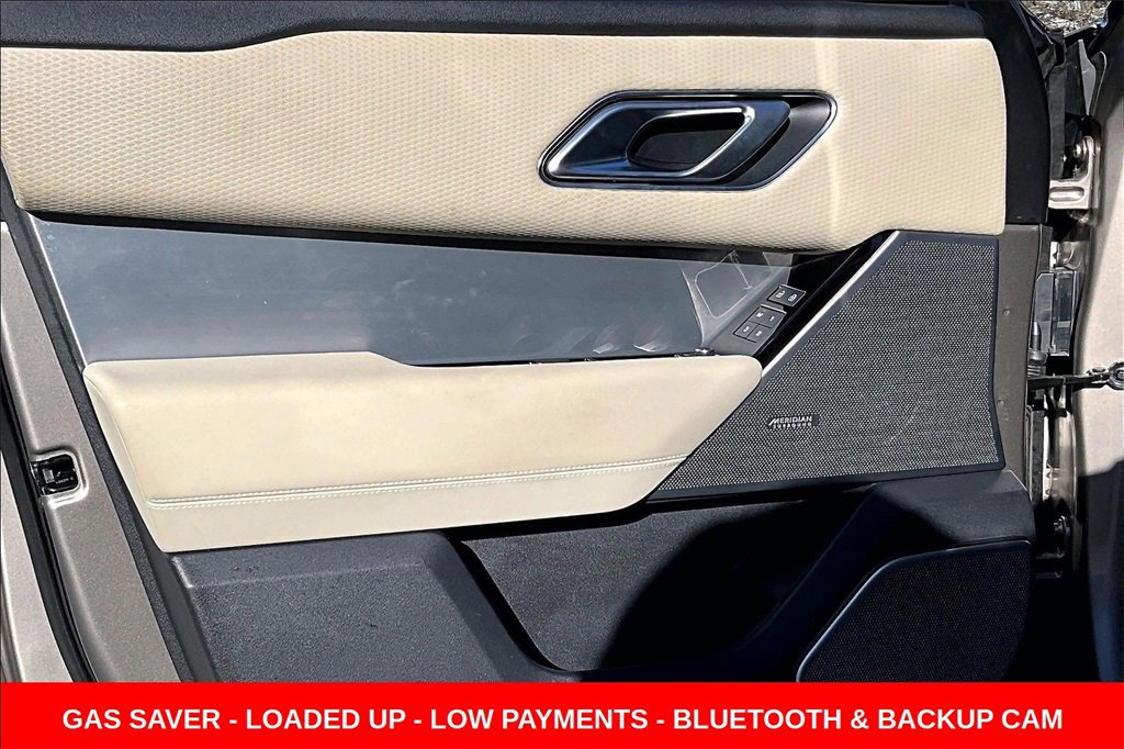 Used 2023 Land Rover Range Rover Velar R-Dynamic S image 18