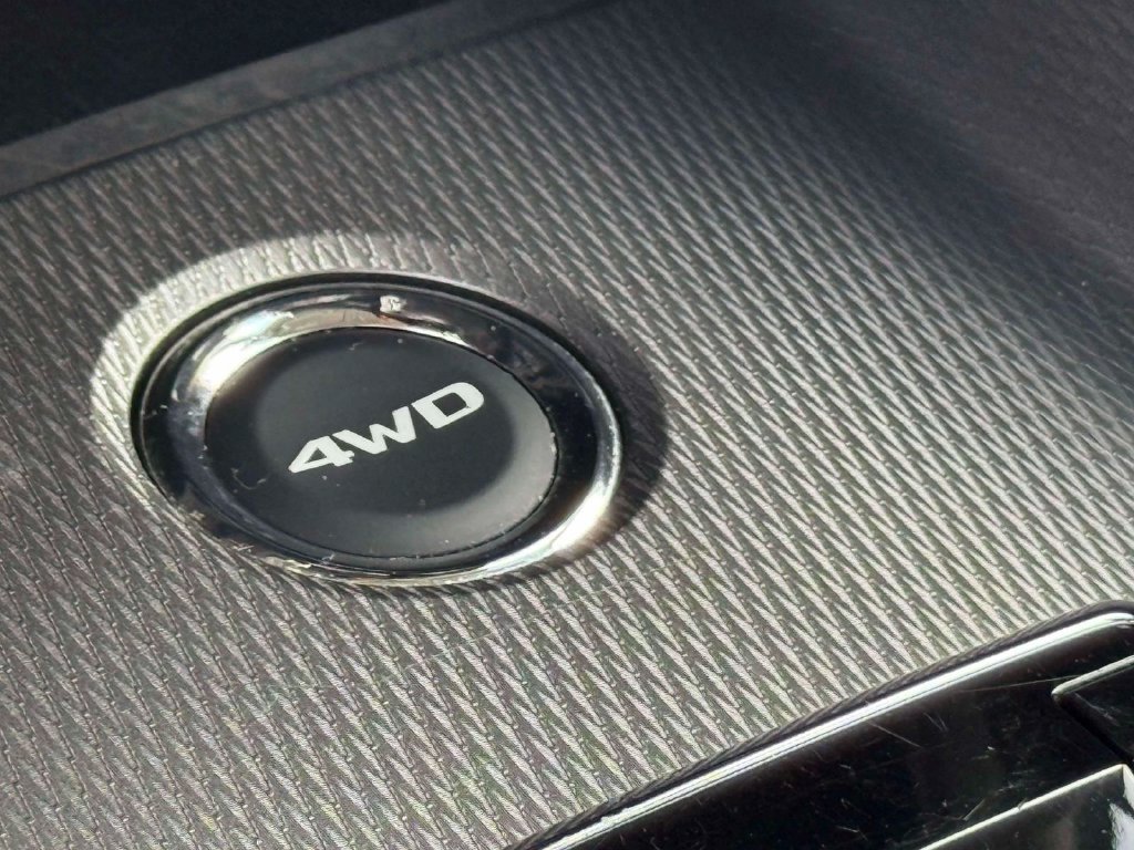 Used 2025 Mitsubishi Outlander Sport SE AWD/4WD image 28