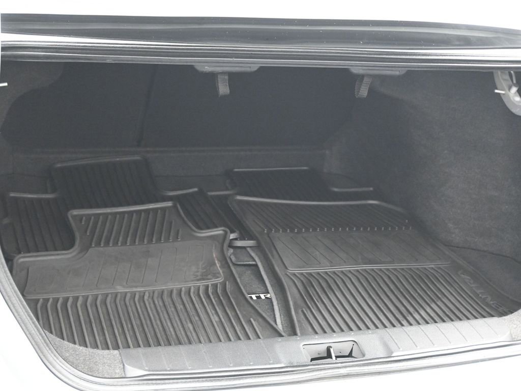 Used 2022 Nissan Sentra SV w/ Trunk Package image 19