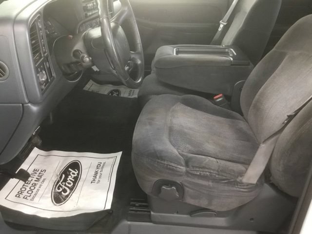 Used 2000 Chevrolet Silverado 1500 LS w/ Firm Ride Suspension Pkg AWD/4WD image 14