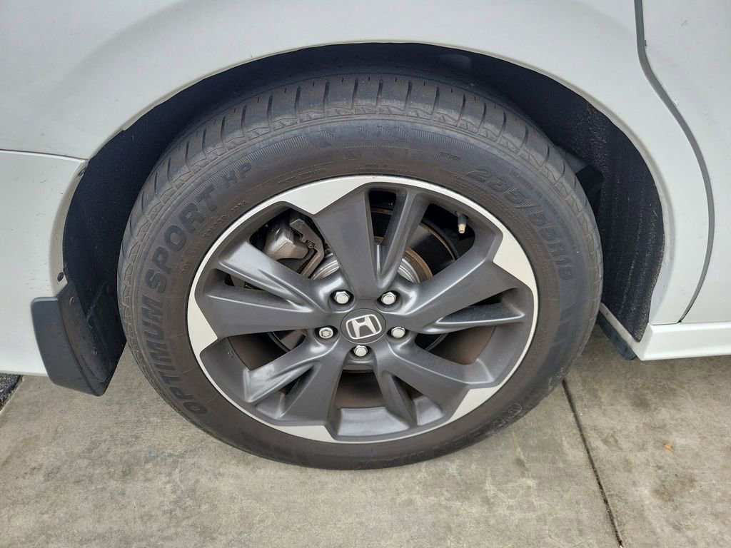 Used 2023 Honda Odyssey Elite image 12