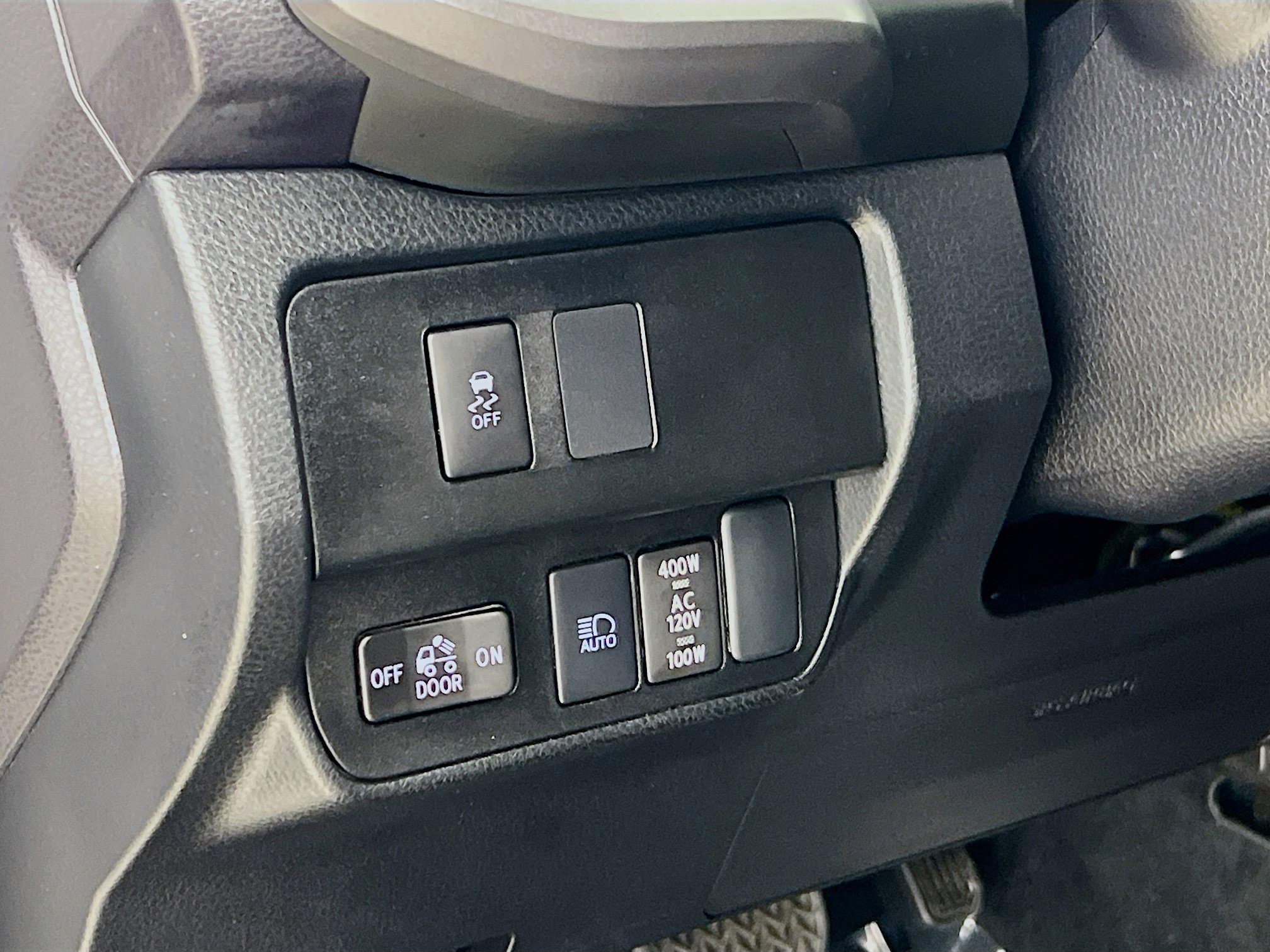 Used 2023 Toyota Tacoma TRD Off-Road image 10