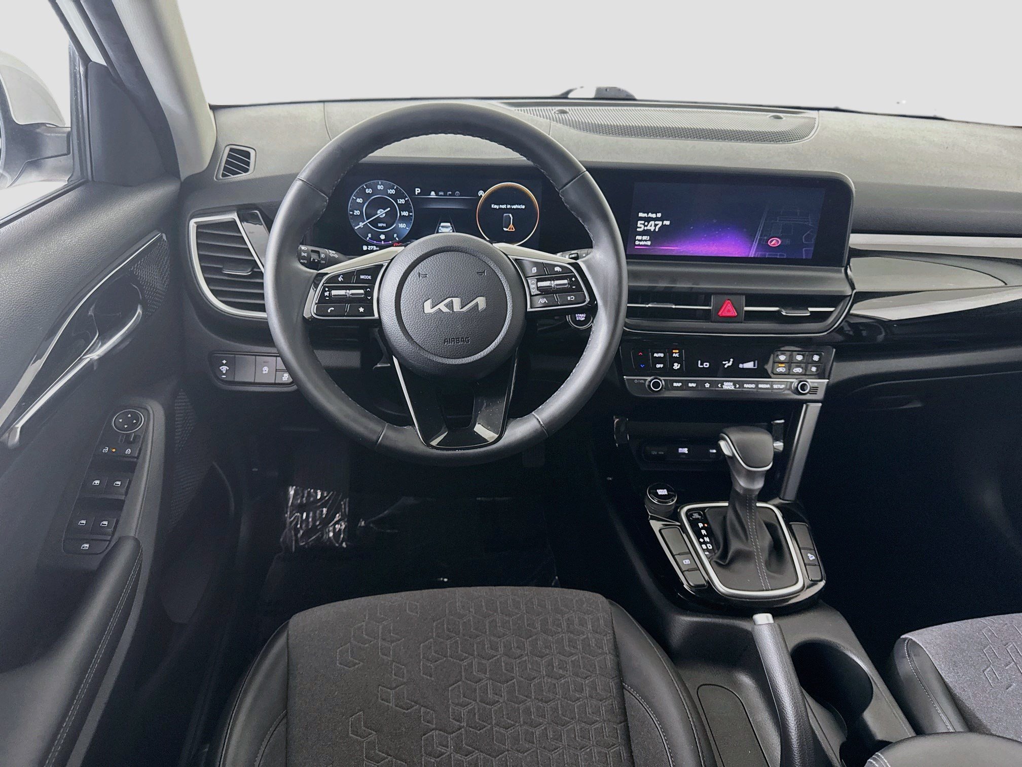 Used 2024 Kia Seltos S FWD image 17