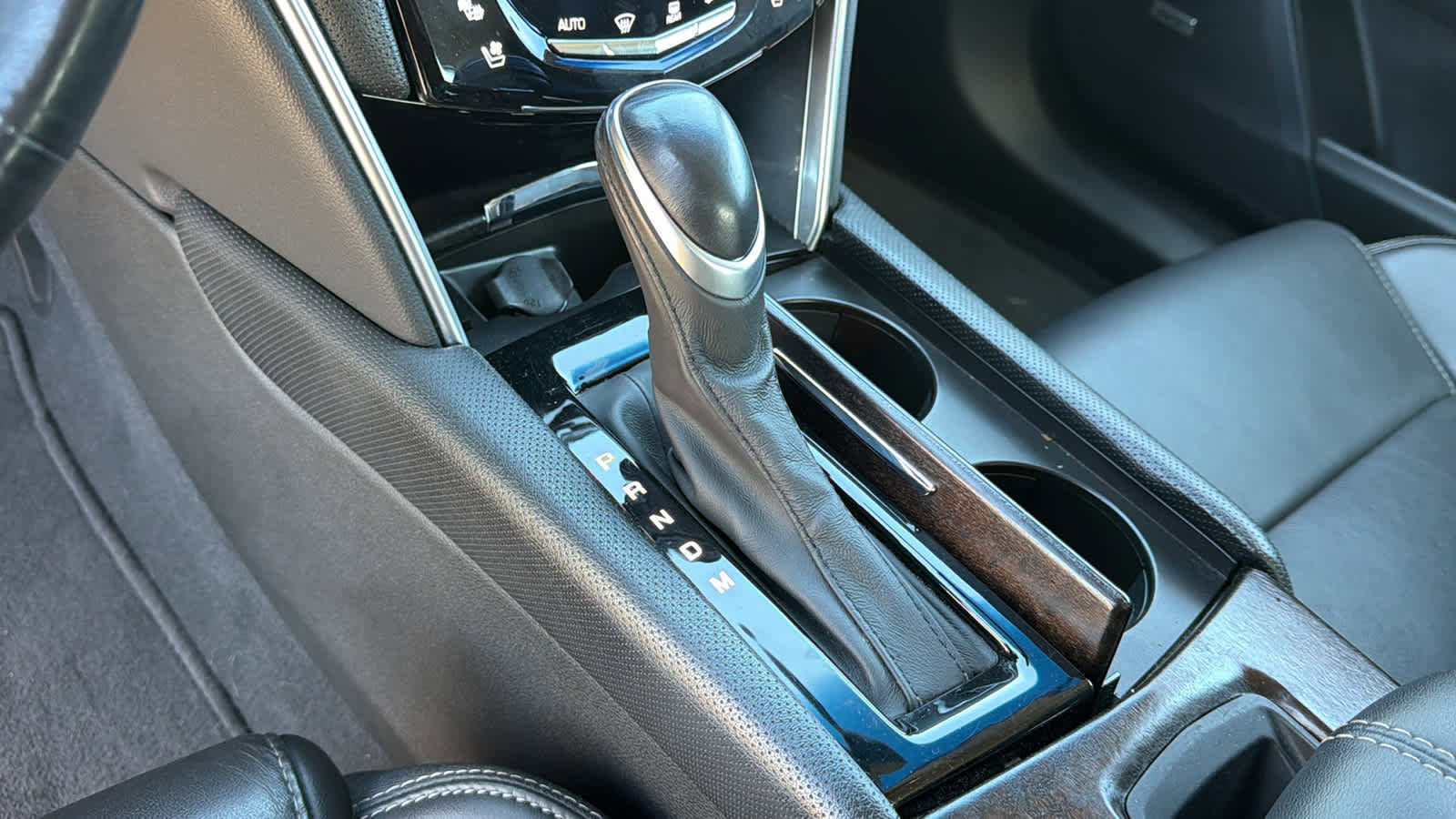 Used 2019 Cadillac XTS Luxury image 12