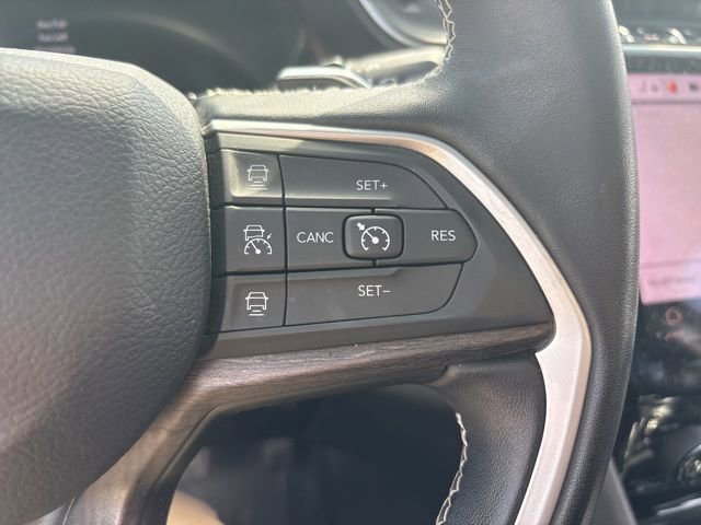 Used 2022 Jeep Grand Cherokee L Limited image 33