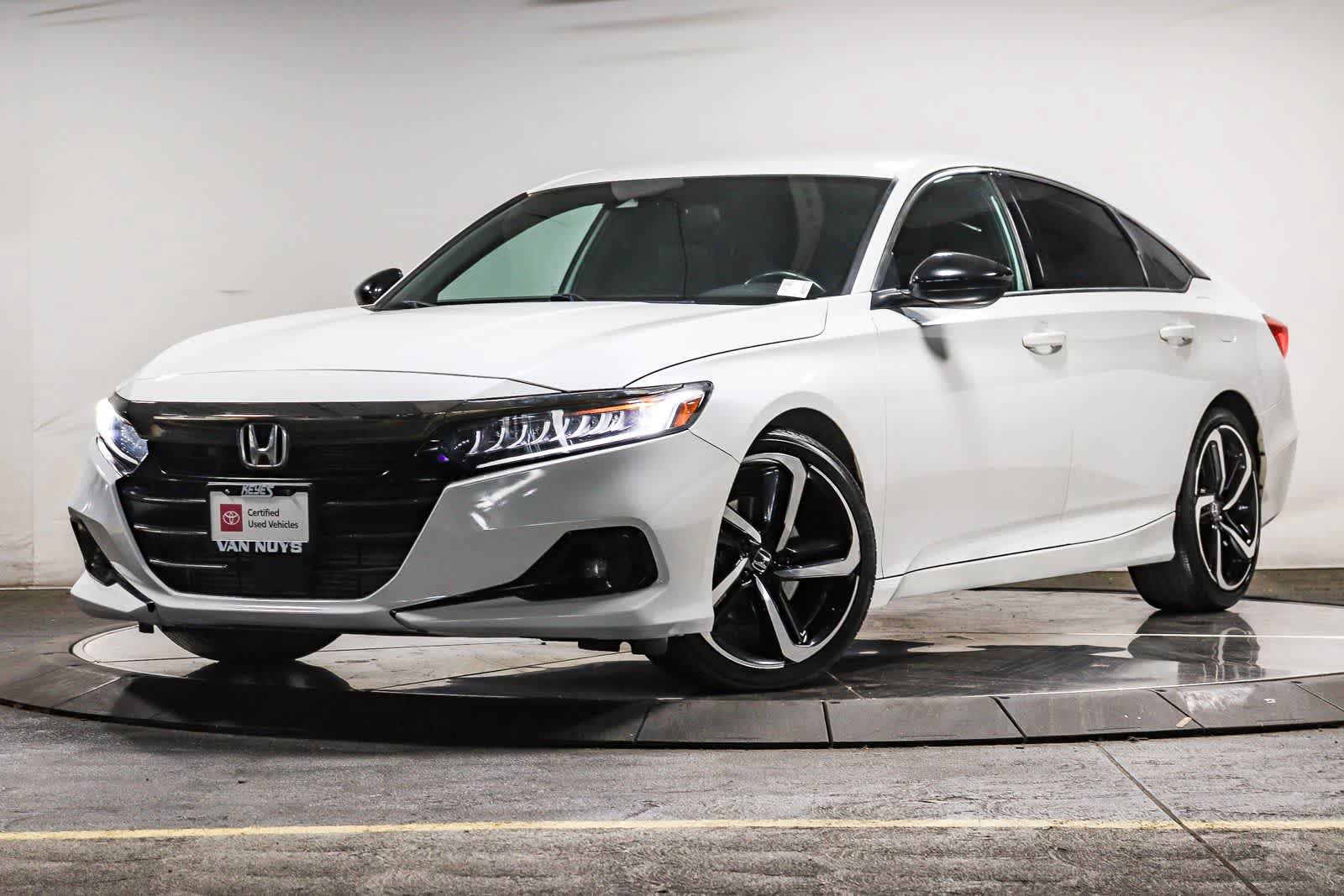 Used 2022 Honda Accord Sport image 1