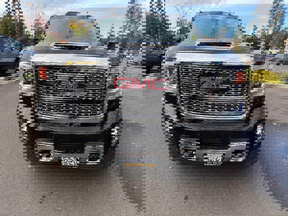 Used 2019 GMC Sierra 3500 Denali w/ Duramax Plus Package image 2