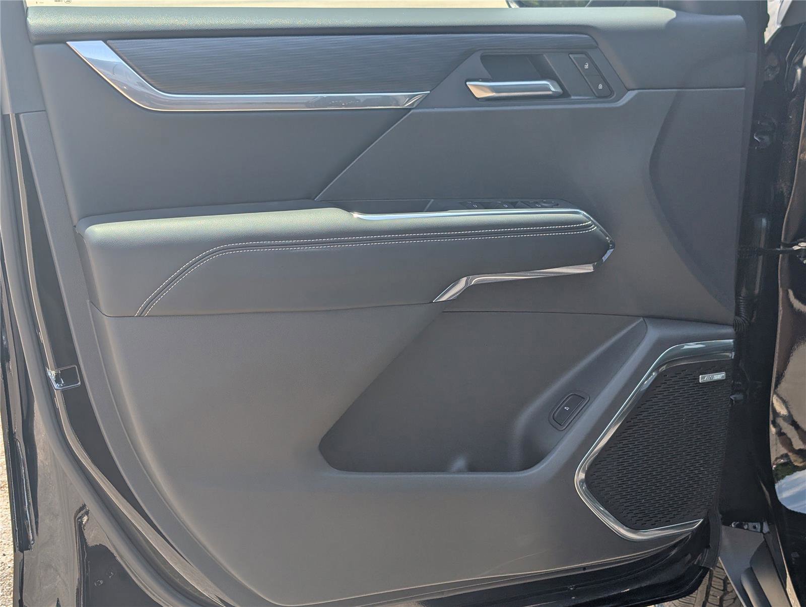 New 2025 GMC Acadia Elevation w/ Elevation Premium Package image 10