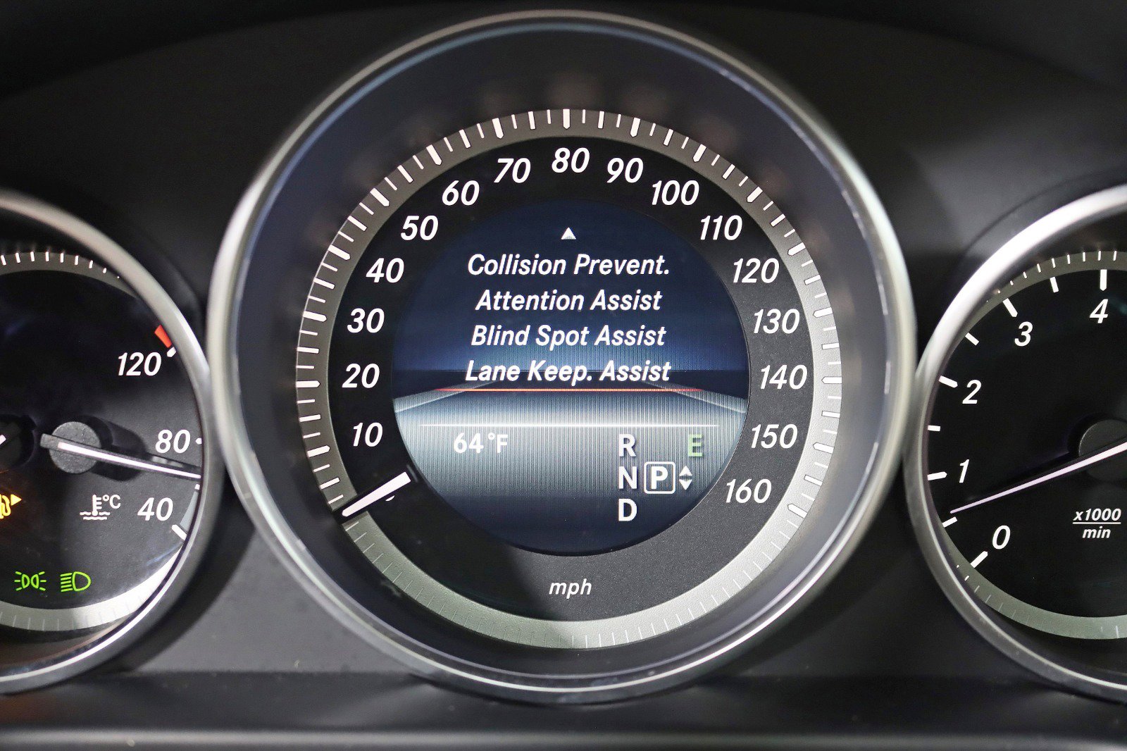 Used 2015 Mercedes-Benz E 350 E 350 4MATIC-Premium 1 Package w/ Premium 1 Package image 18