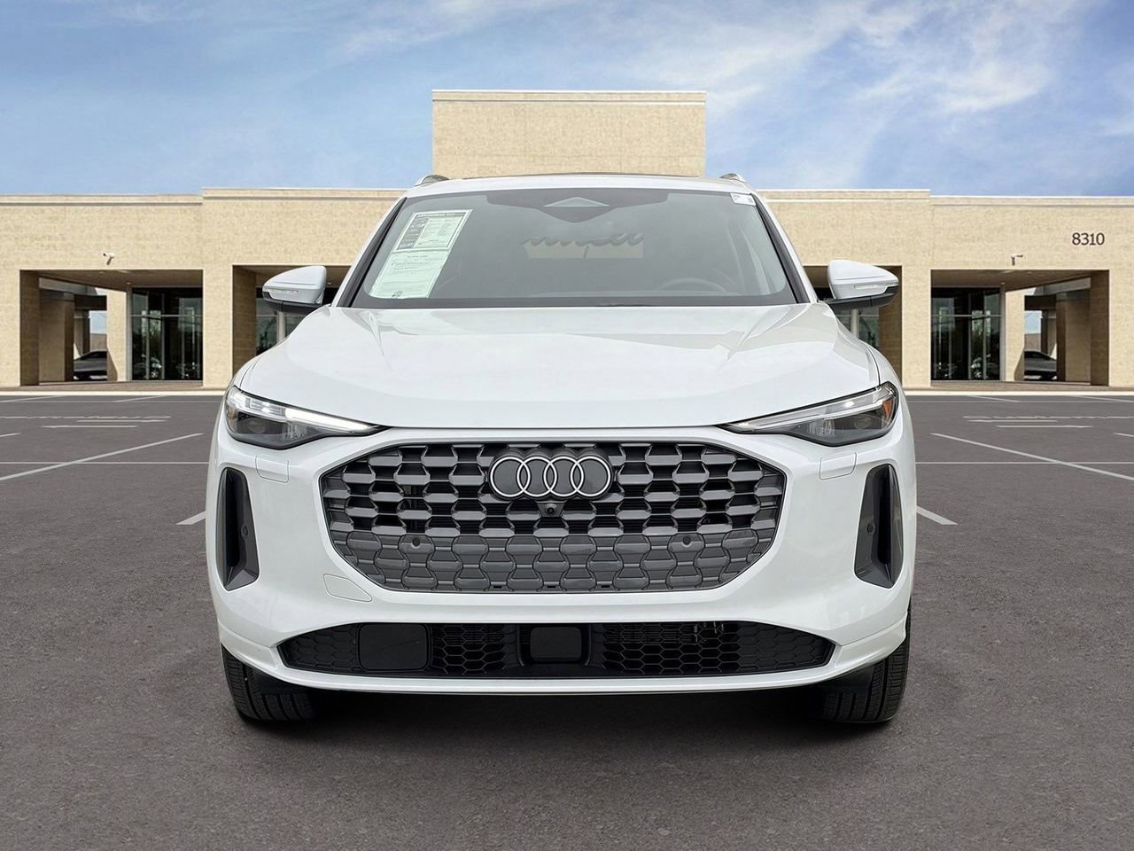 Used 2025 Audi Q5 Premium Plus AWD/4WD image 2