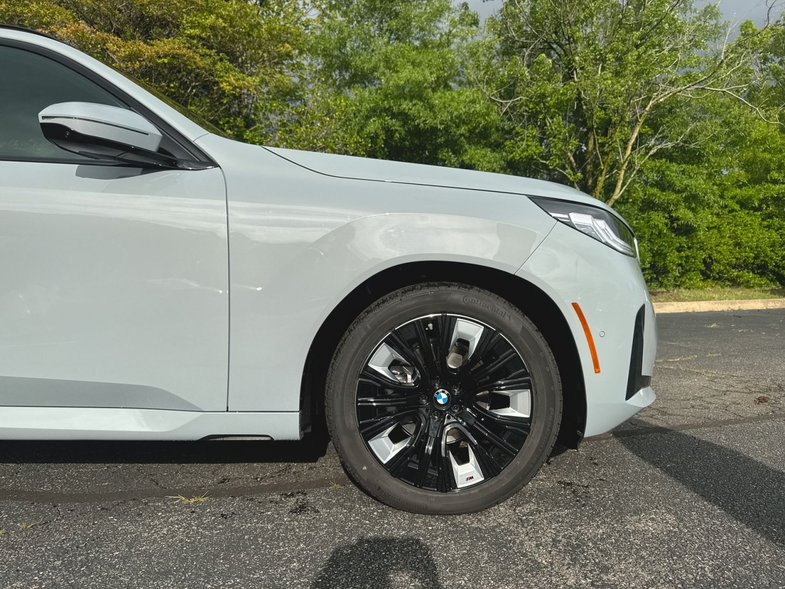 New 2026 BMW X3 xDrive30i w/ Premium Package AWD/4WD image 2