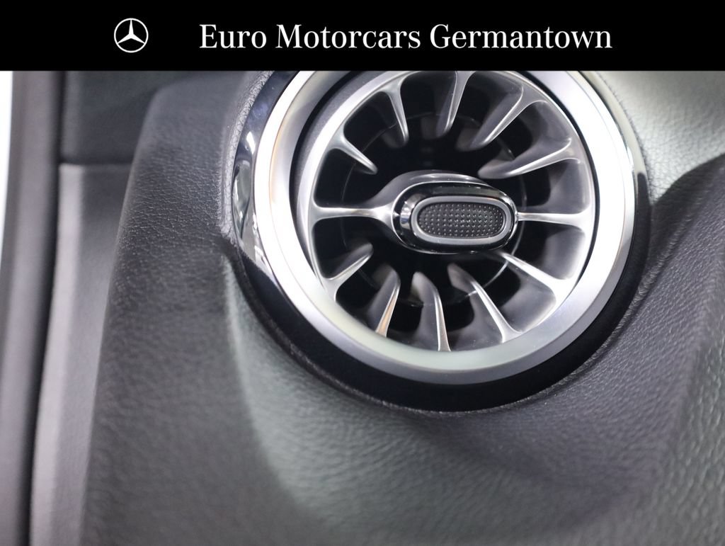 Used 2026 Mercedes-Benz GLA 250 4MATIC image 12