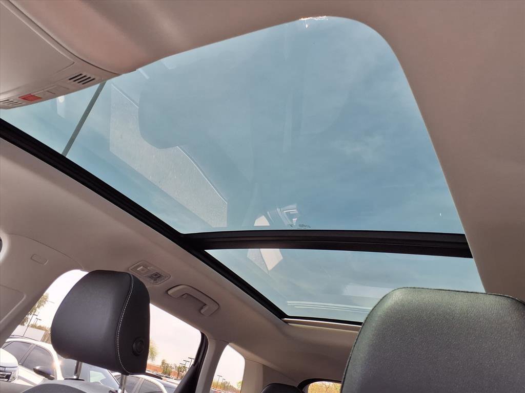 New 2026 Volkswagen Taos SE image 8