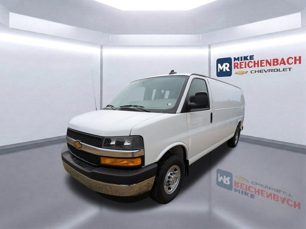 New 2025 Chevrolet Express 2500 Work Van 3D Extended Cargo Van w/ Driver Convenience Package image 8