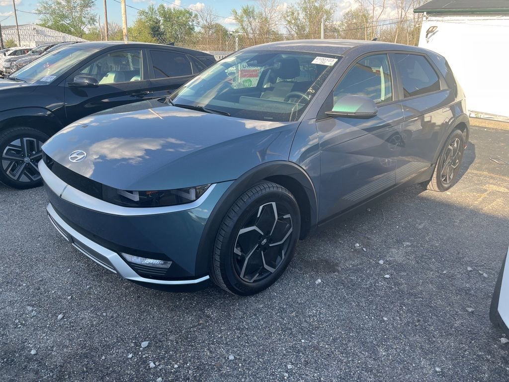 Used 2024 Hyundai Ioniq 5 SEL image 1