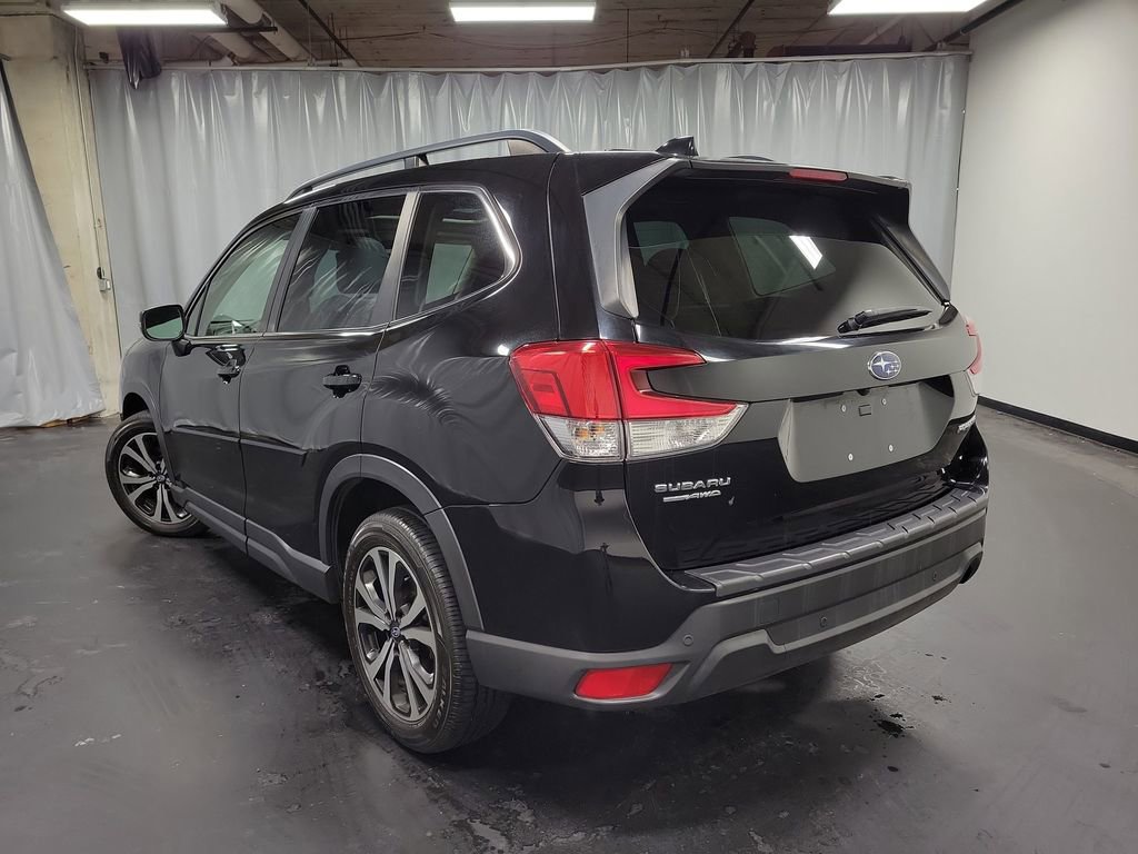 Used 2021 Subaru Forester Limited image 6