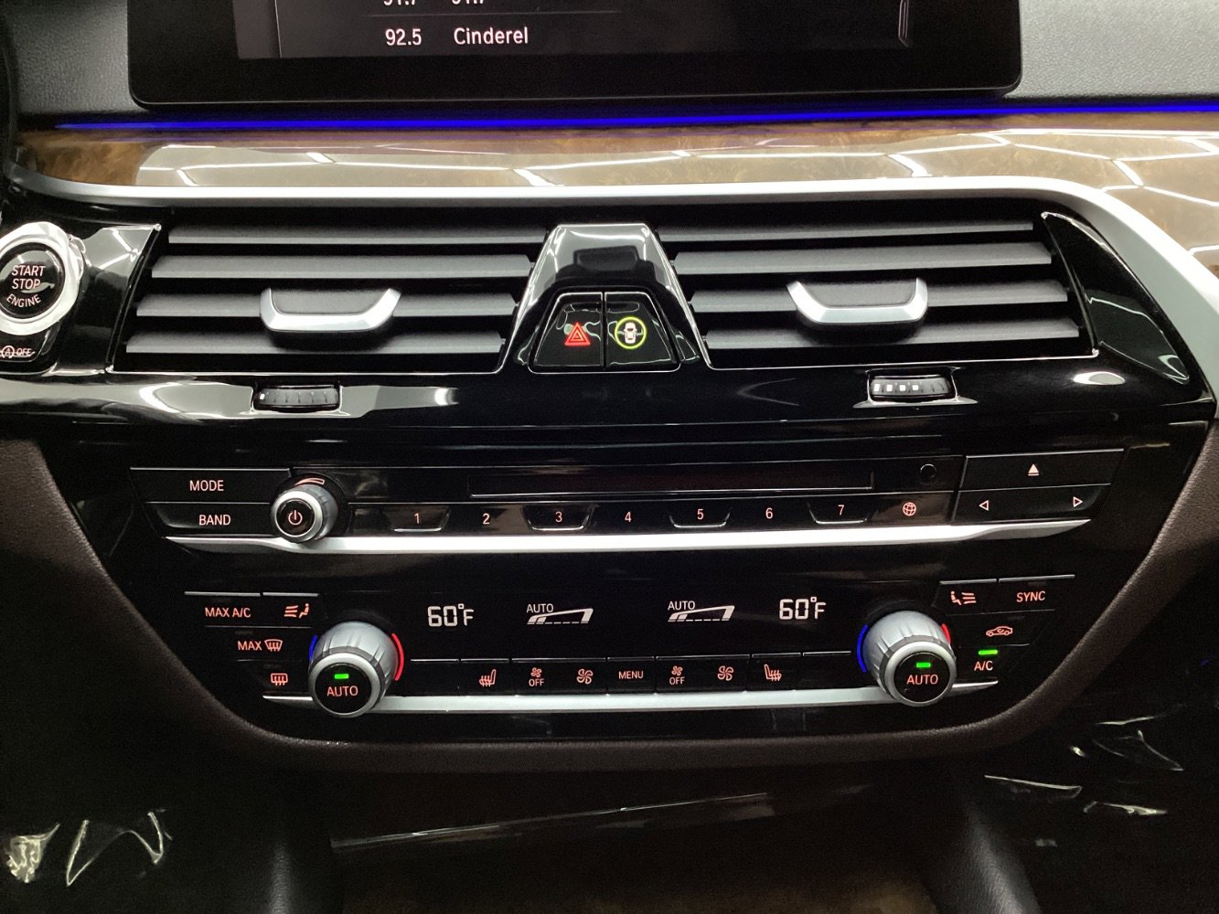 Used 2019 BMW 540i xDrive w/ Convenience Package image 35