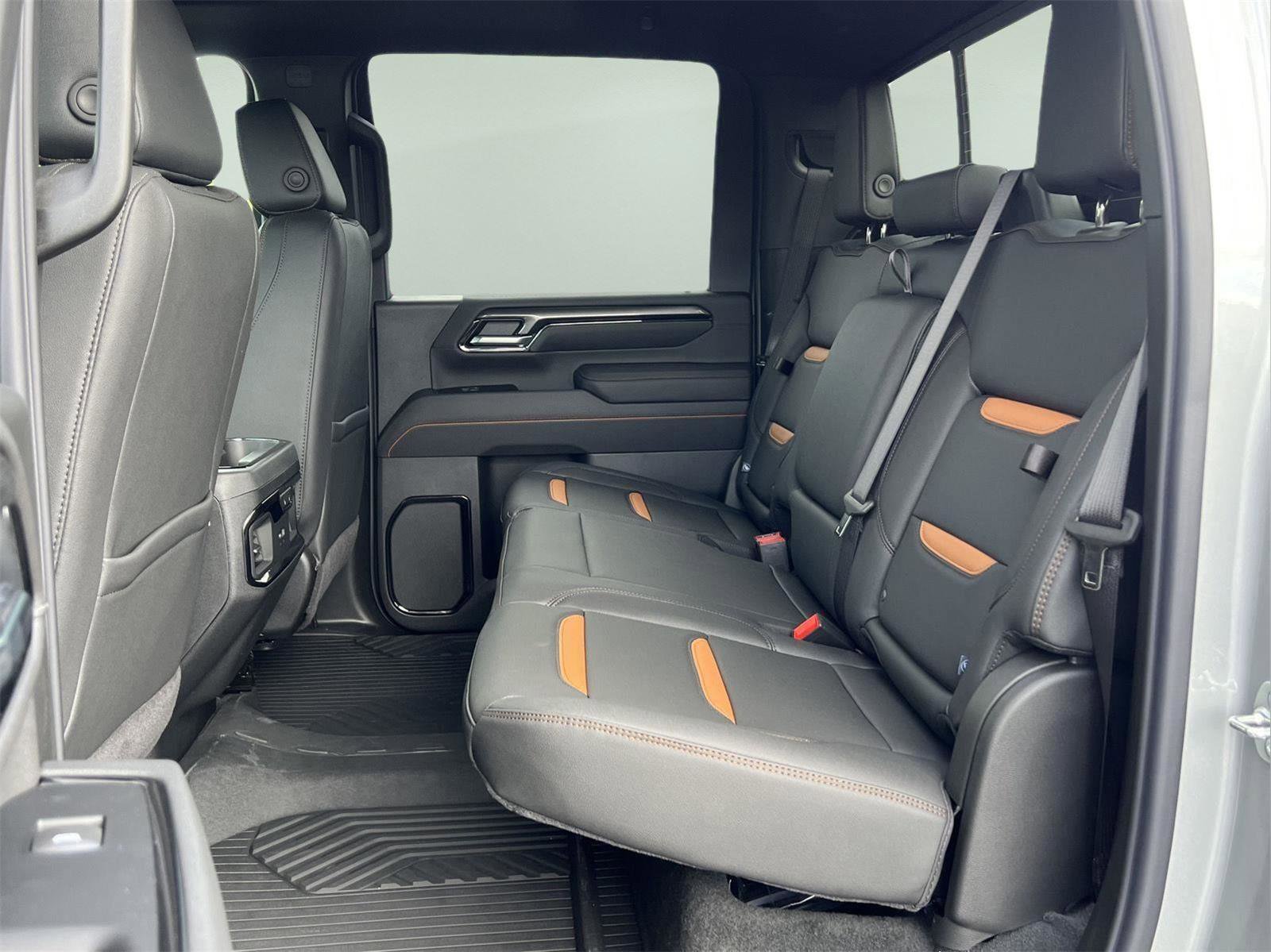 New 2026 GMC Sierra 2500 AT4 AWD/4WD image 32