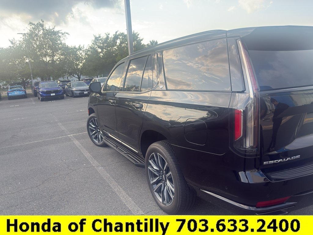 Used 2024 Cadillac Escalade Sport AWD/4WD image 6