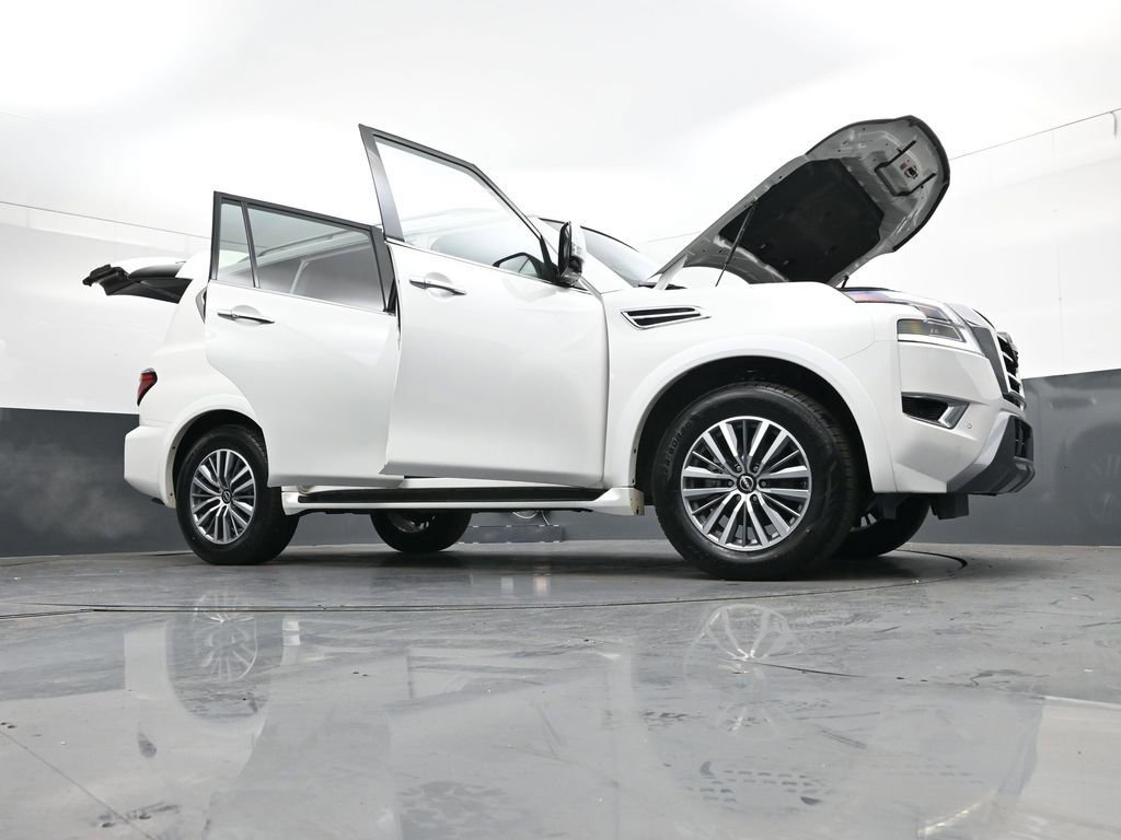 Used 2024 Nissan Armada SL w/ Captain's Chairs Package image 57
