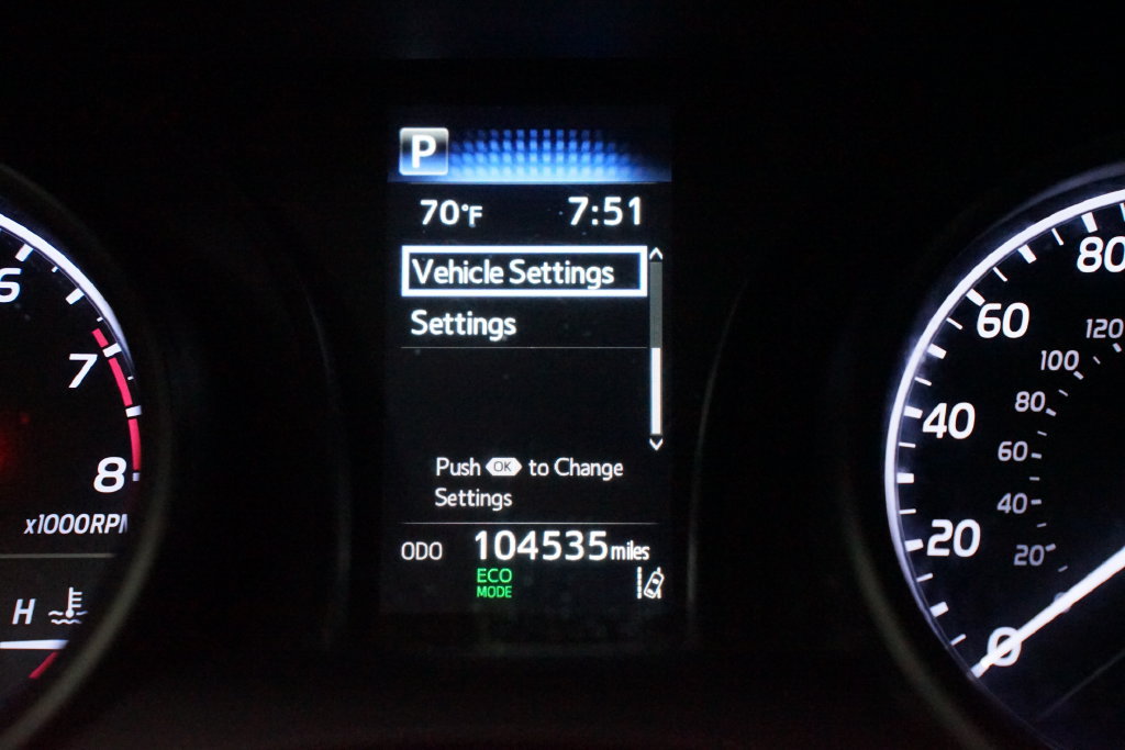 Used 2022 Toyota Camry SE FWD image 16