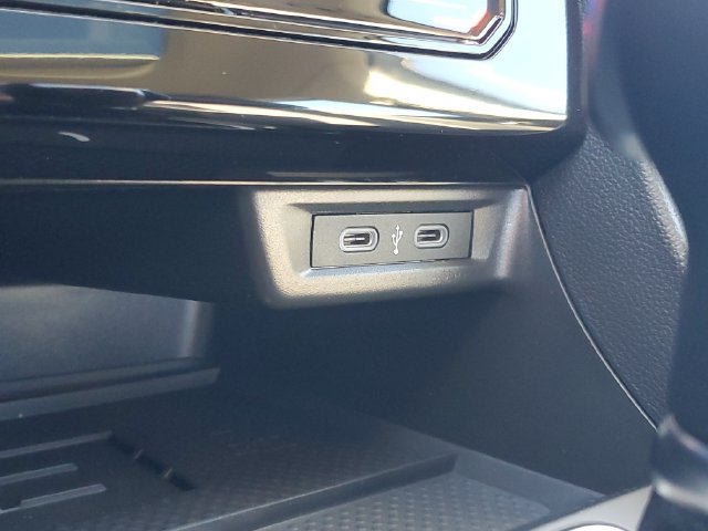 New 2027 Volkswagen Jetta SE FWD image 26
