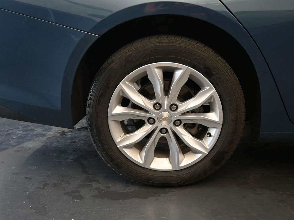 Used 2024 Chevrolet Malibu LT image 9