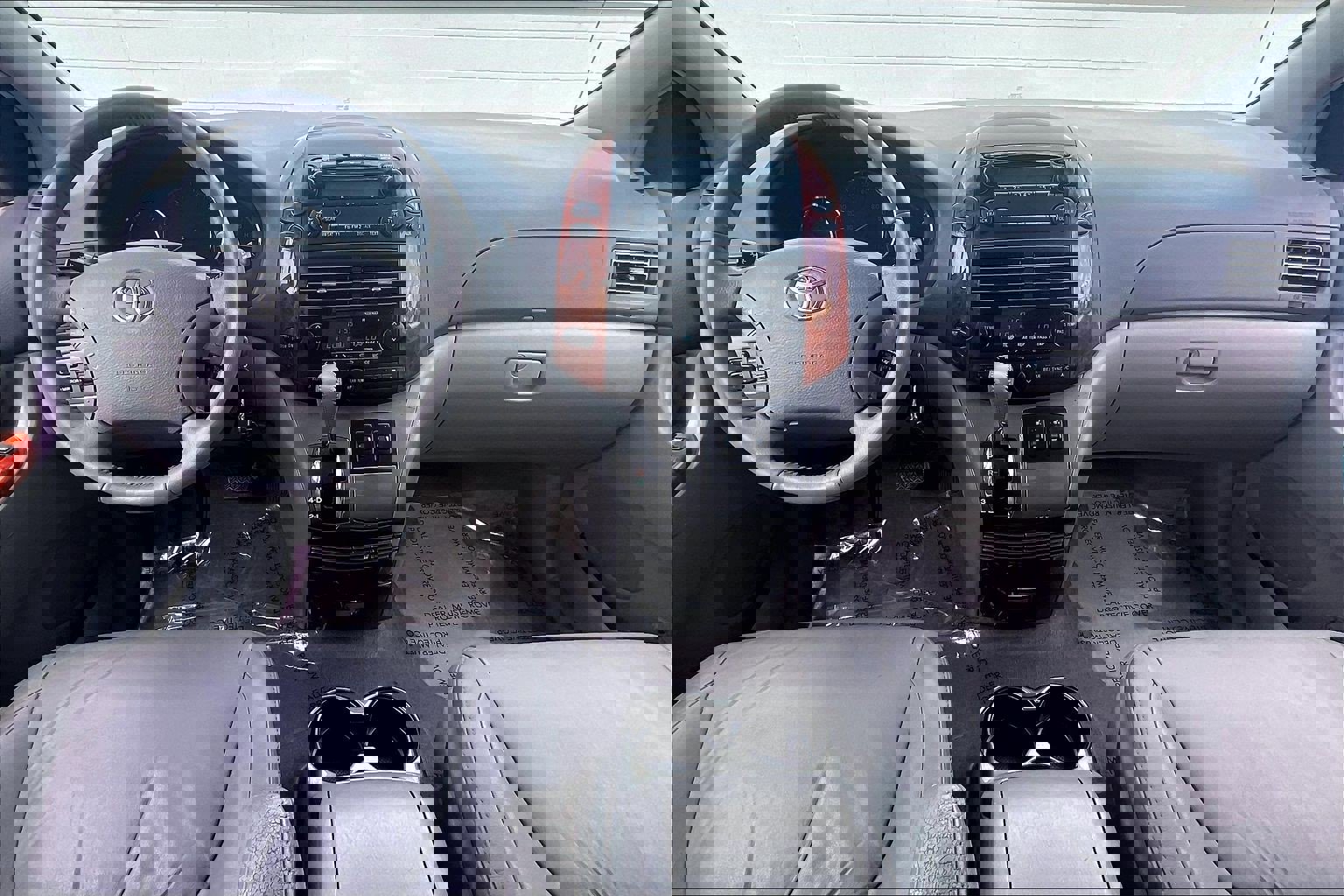 Used 2010 Toyota Sienna image 19