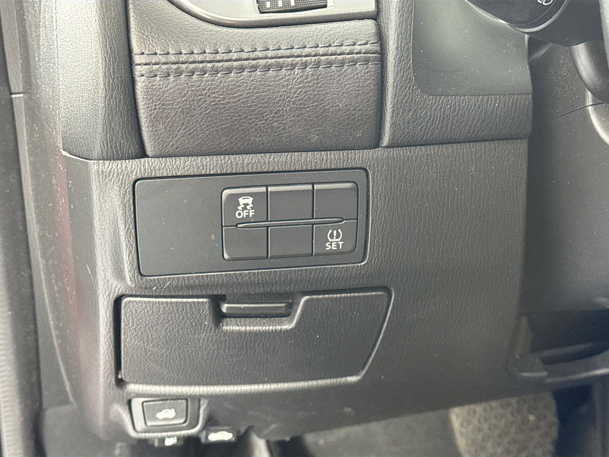 Used 2017 MAZDA MAZDA6 Touring image 10