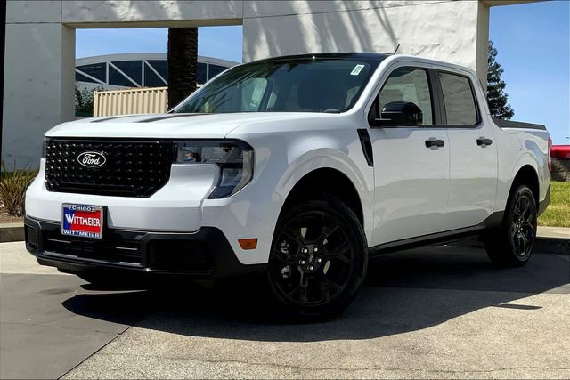 New 2025 Ford Maverick XLT w/ Black Appearance Package