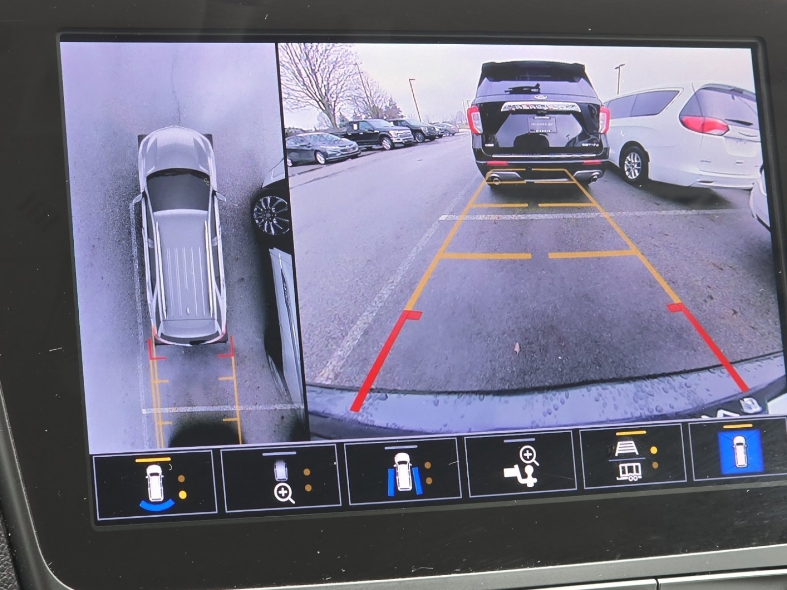 Used 2023 Chevrolet Equinox LT image 4