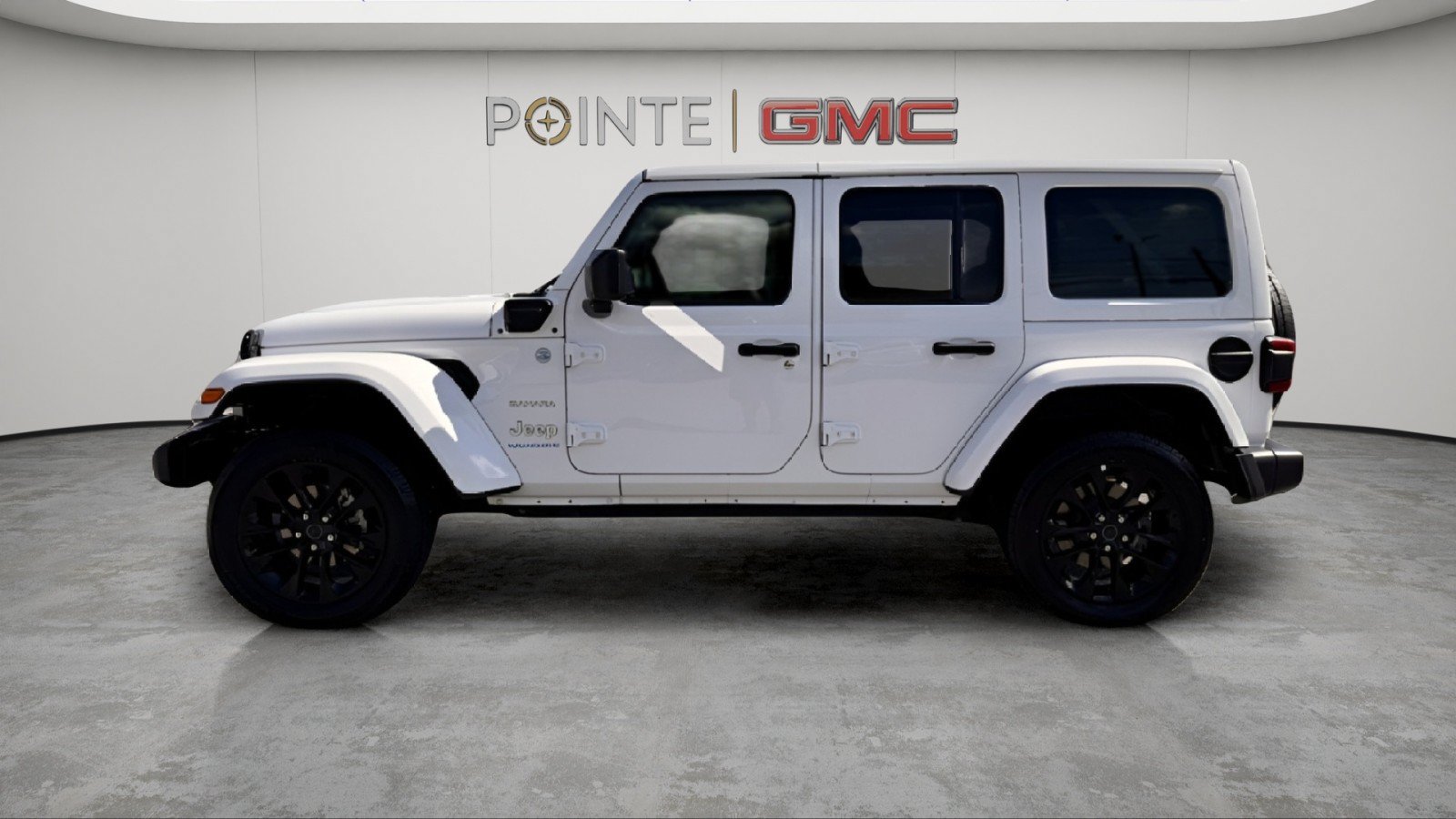 Used 2024 Jeep Wrangler Unlimited Sahara AWD/4WD image 8