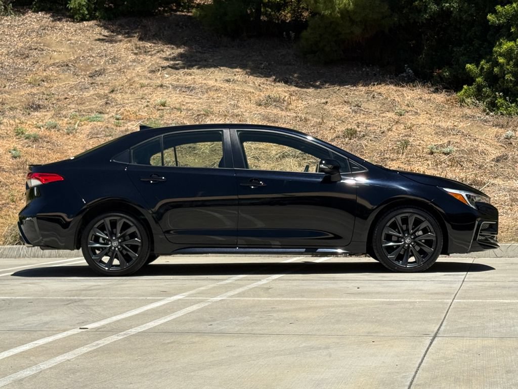 Used 2025 Toyota Corolla SE FWD image 10