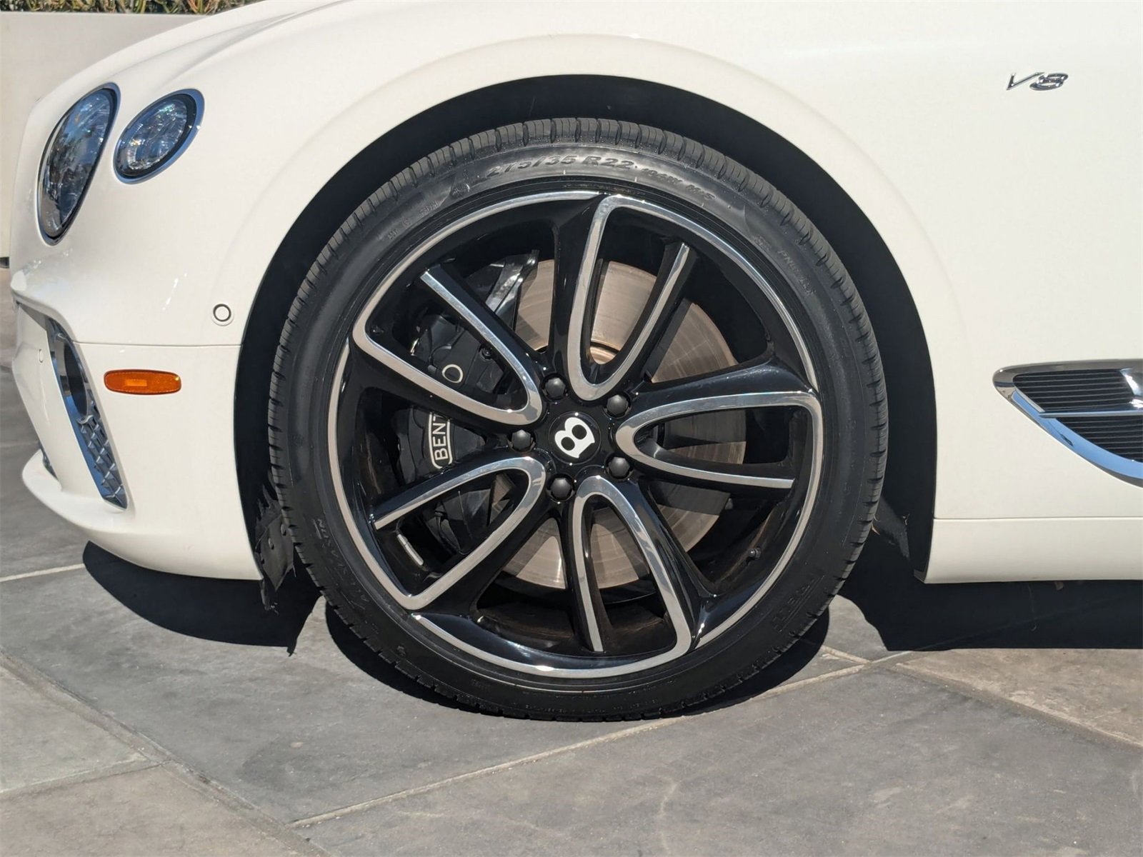 Used 2022 Bentley Continental GT image 6