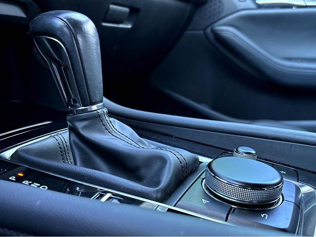 Used 2019 MAZDA MAZDA3 Sedan w/ Select Package image 17