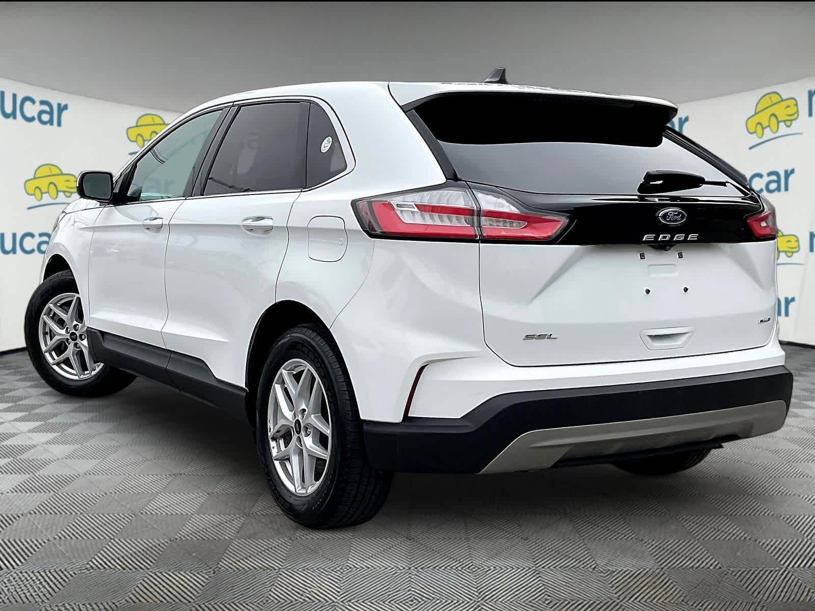 Used 2023 Ford Edge SEL image 4