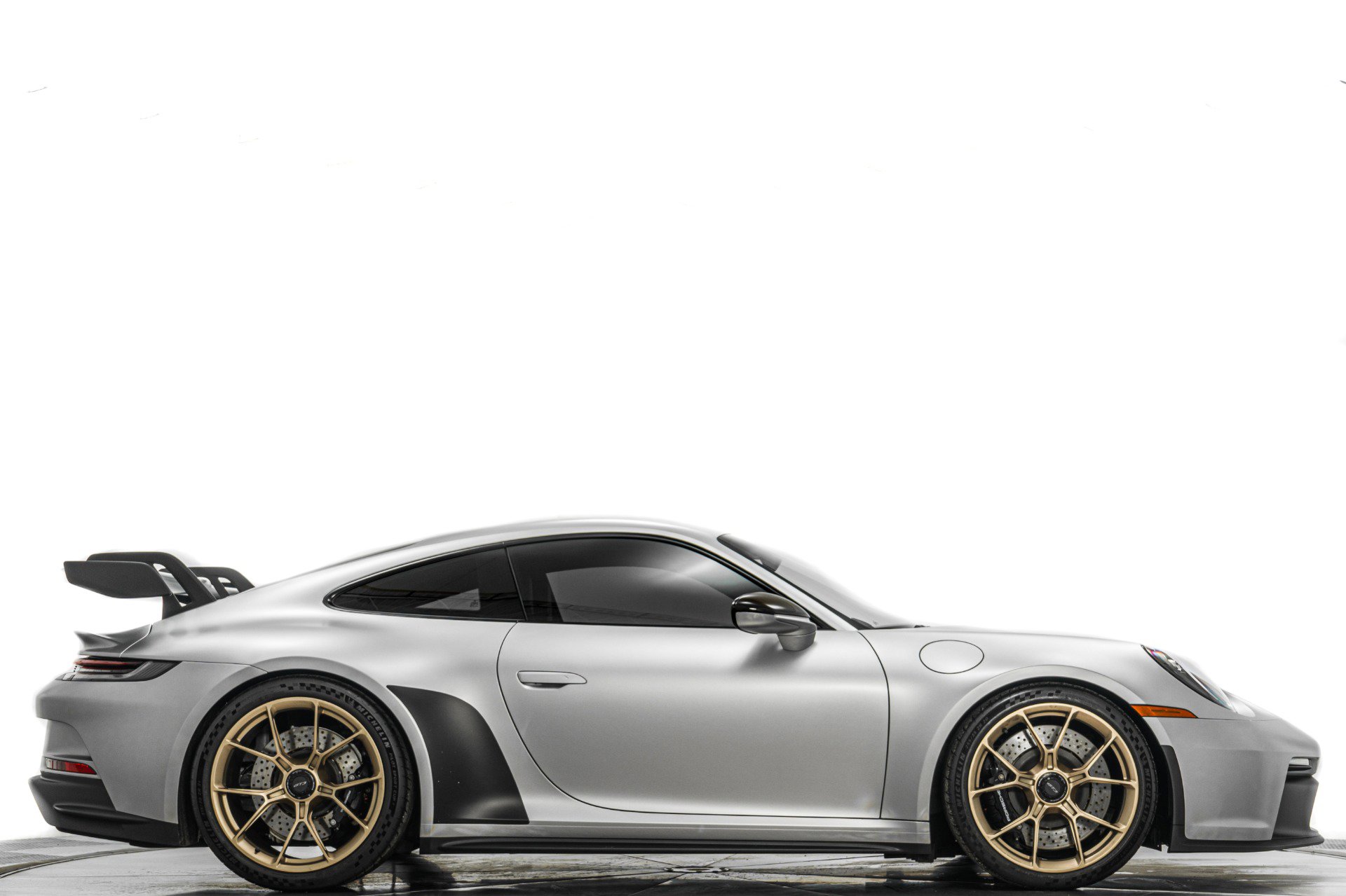 Used 2022 Porsche 911 GT3 RWD image 2