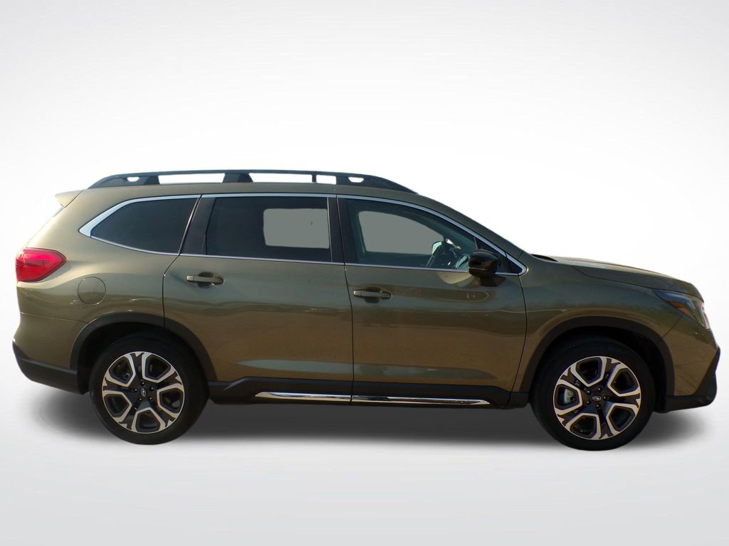 Used 2025 Subaru Ascent Limited AWD/4WD image 6